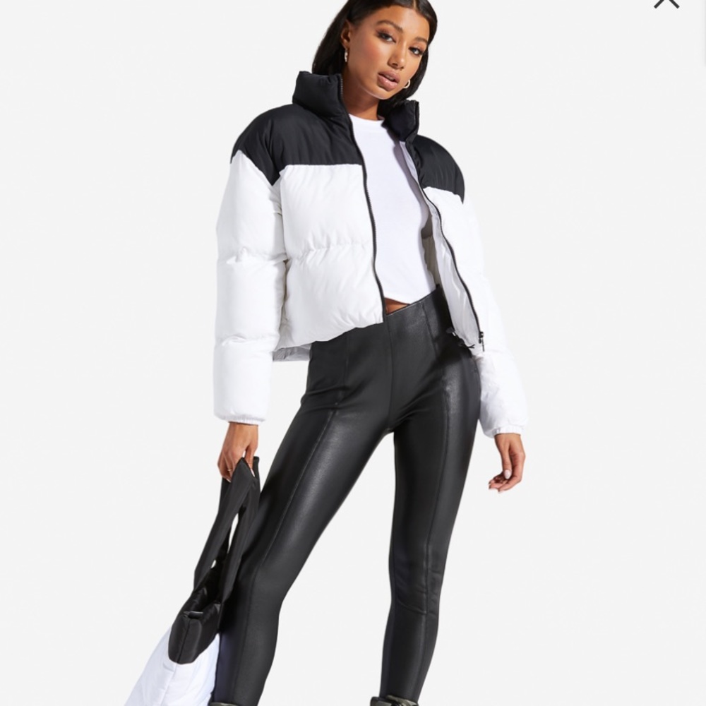 *Colorblocked Cropped Puffer Coat*Black and White Jacket*Super Cute*Winter*M*NWT